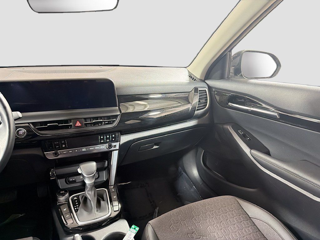 Used 2024 Kia Seltos S AWD/4WD image 24