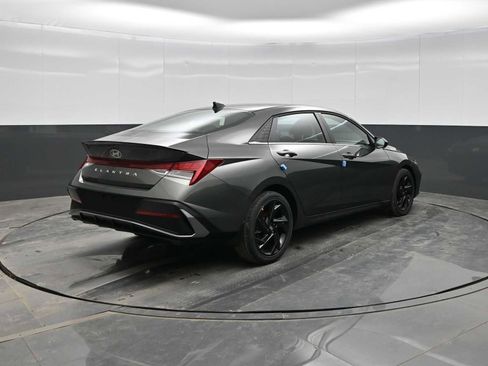 New 2026 Hyundai Elantra SEL Sport Premium image 7