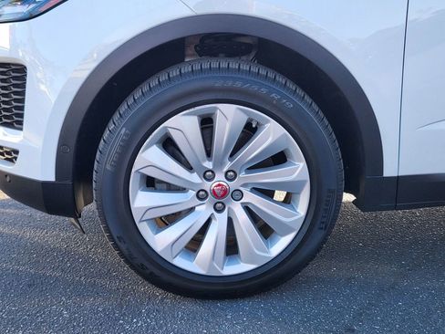 Used 2020 Jaguar E-PACE SE image 9