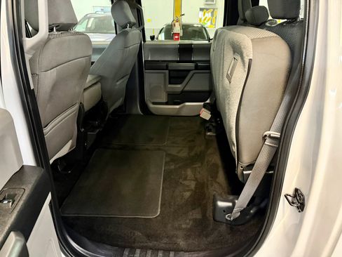Used 2018 Ford F150 XLT RWD image 11