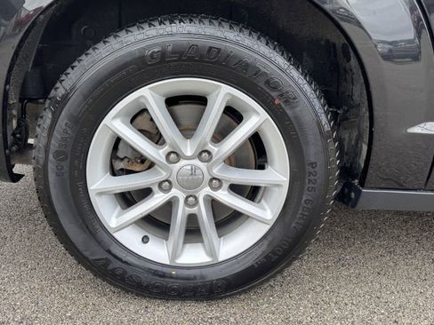 Used 2020 Dodge Grand Caravan SXT image 10