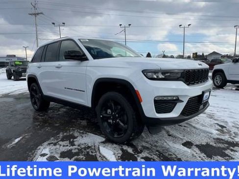 New 2025 Jeep Grand Cherokee Limited w/ Black Appearance Package image 2