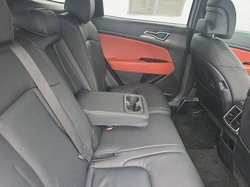 Used 2023 Kia Sportage SX FWD image 23