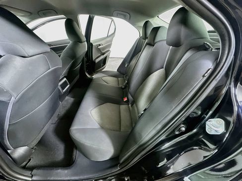 Used 2022 Toyota Camry LE FWD image 16