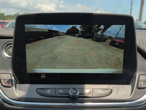 Used 2025 Chevrolet Blazer LT FWD image 17