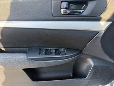 Used 2013 Subaru Legacy 2.5i Premium w/ All-Weather Pkg image 14