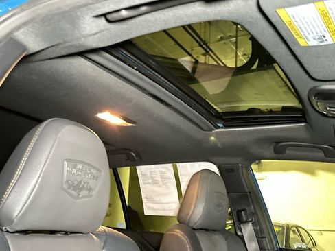 Used 2022 Subaru Outback Wilderness image 14