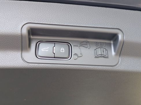 New 2026 Ford Explorer Active image 31