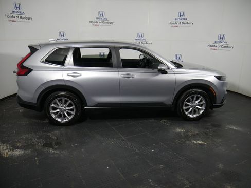 Used 2023 Honda CR-V EX image 3
