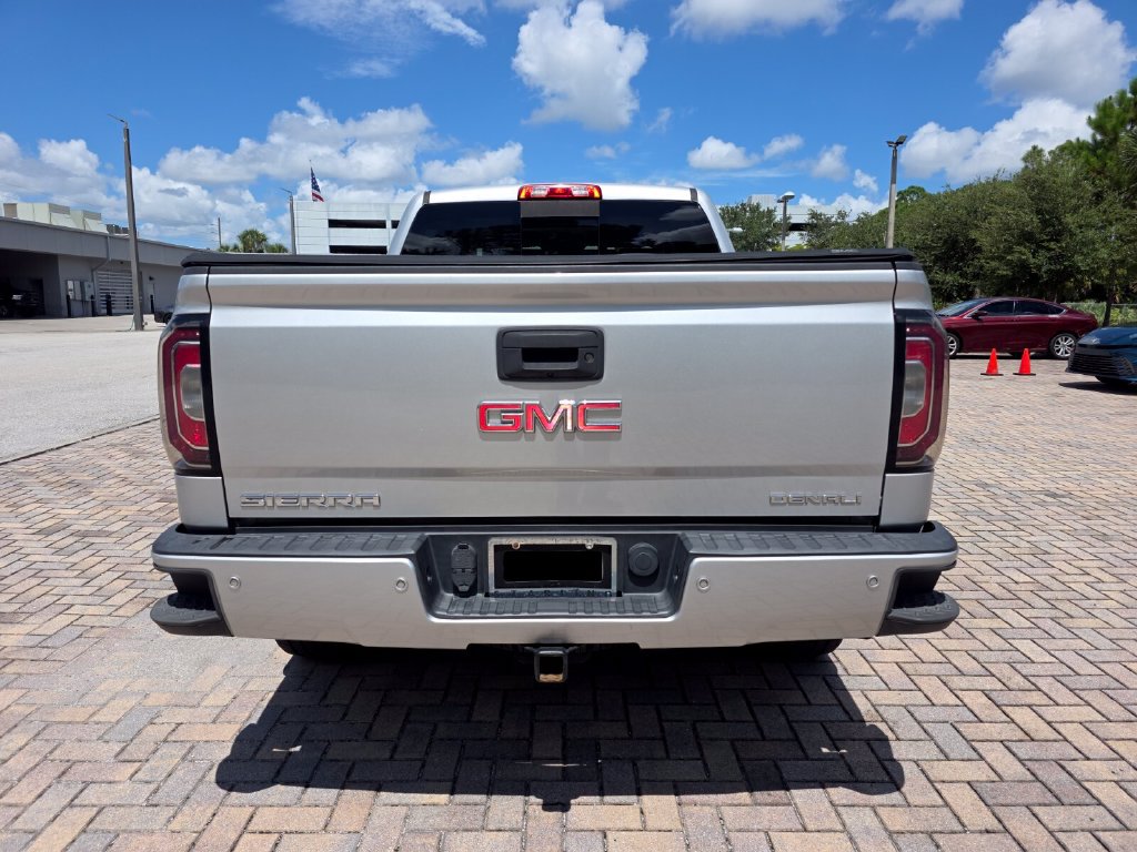 Used 2018 GMC Sierra 1500 Denali w/ Denali Ultimate Package AWD/4WD image 10