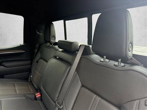 Used 2024 Chevrolet Silverado 1500 High Country w/ High Country Premium Package image 17