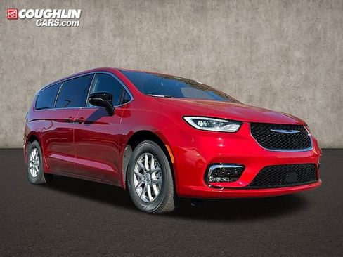 New 2026 Chrysler Pacifica Select image 1