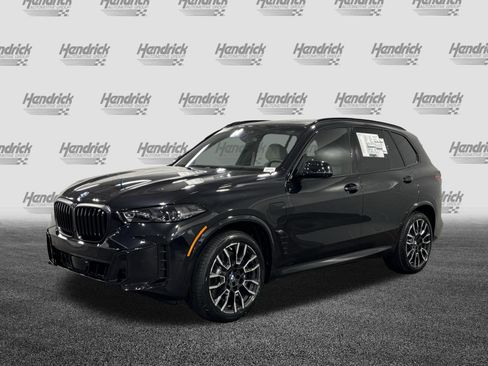 New 2026 BMW X5 xDrive50e w/ M Sport Package AWD/4WD image 3