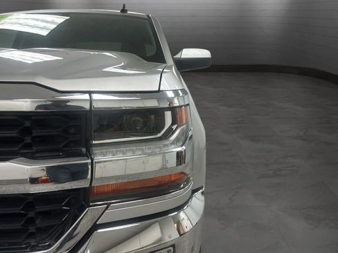 Used 2017 Chevrolet Silverado 1500 LT w/ All Star Edition AWD/4WD image 30