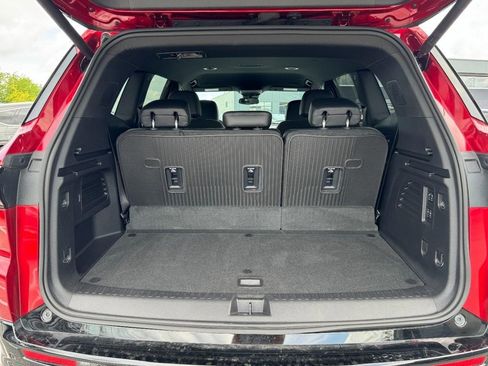 Used 2025 Buick Enclave Sport Touring w/ Power Package image 6