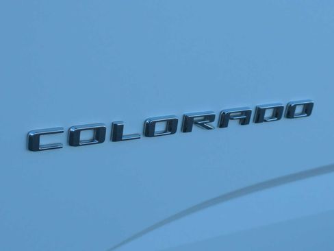 Used 2021 Chevrolet Colorado W/T w/ Custom Special Edition image 9