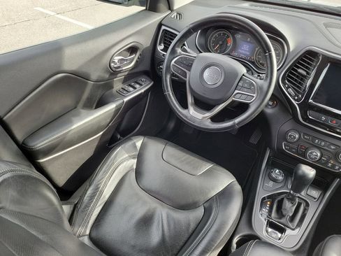 Used 2020 Jeep Cherokee Limited image 15