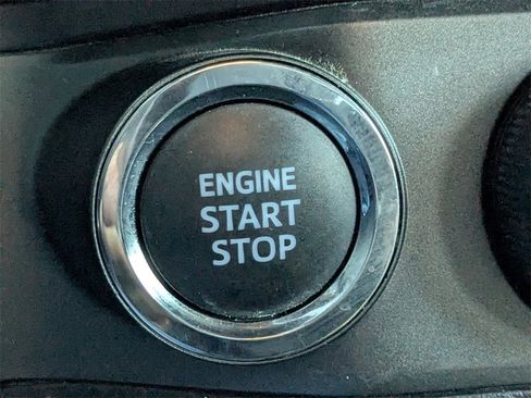 Used 2022 Toyota Tacoma TRD Sport image 31