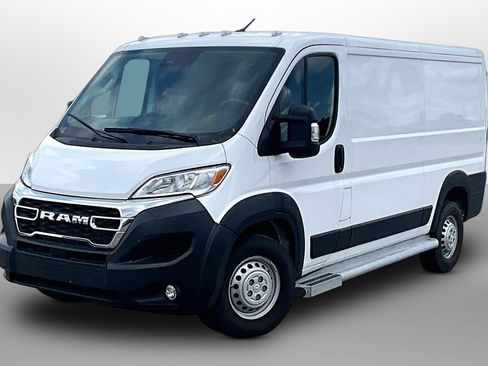 Used 2025 RAM ProMaster 2500 w/ U-Haul Equipment Group FWD image 10