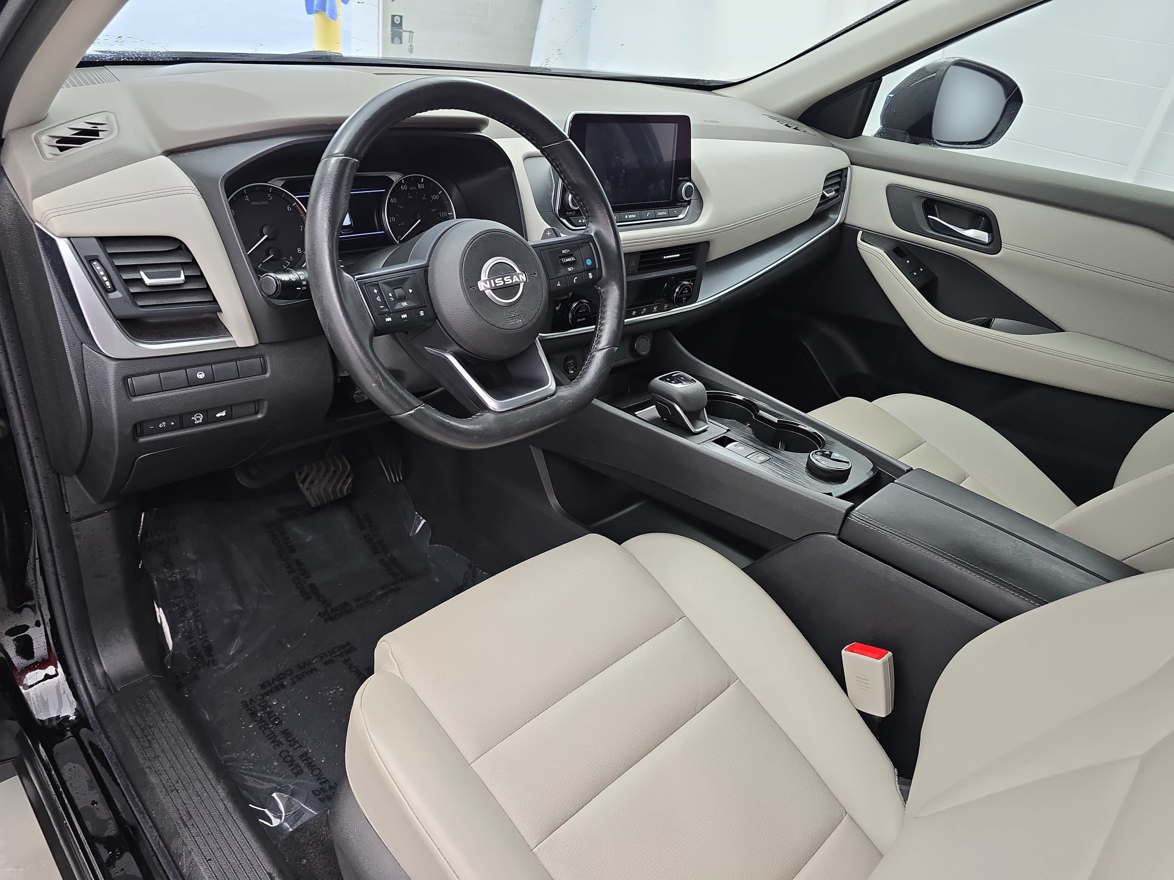 Certified 2024 Nissan Rogue SV w/ SV Premium Package AWD/4WD image 16