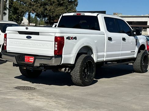Used 2022 Ford F250 XLT AWD/4WD image 3
