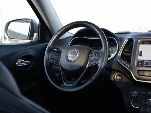 Used 2021 Jeep Cherokee Trailhawk w/ Sun, Sound & Nav Group image 9