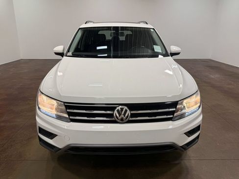 Used 2018 Volkswagen Tiguan SE w/ Panoramic Sunroof Package AWD/4WD image 41