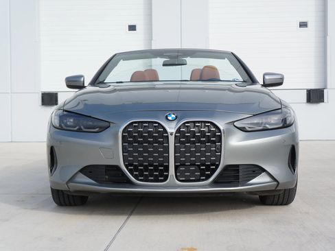Used 2024 BMW 430i Convertible w/ Premium Package image 8