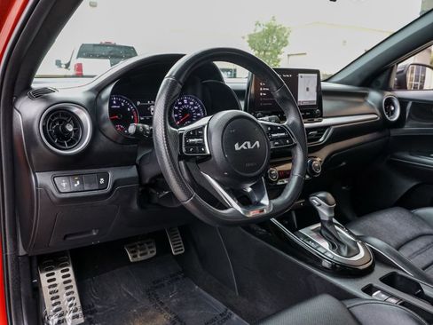 Used 2024 Kia Forte GT-Line w/ GT-Line Premium Package image 19