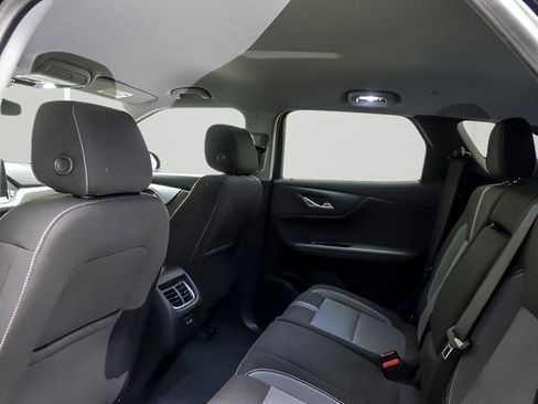 Used 2023 Chevrolet Blazer LT FWD image 11