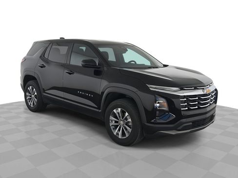 Used 2025 Chevrolet Equinox LT FWD image 1