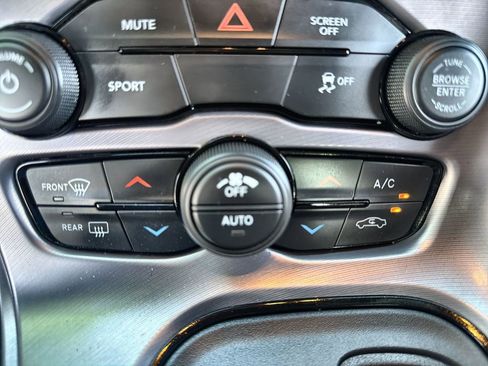 Used 2023 Dodge Challenger SXT w/ Blacktop Package image 16