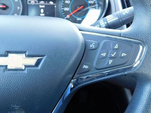 Used 2017 Chevrolet Cruze LT w/ Convenience Package image 25