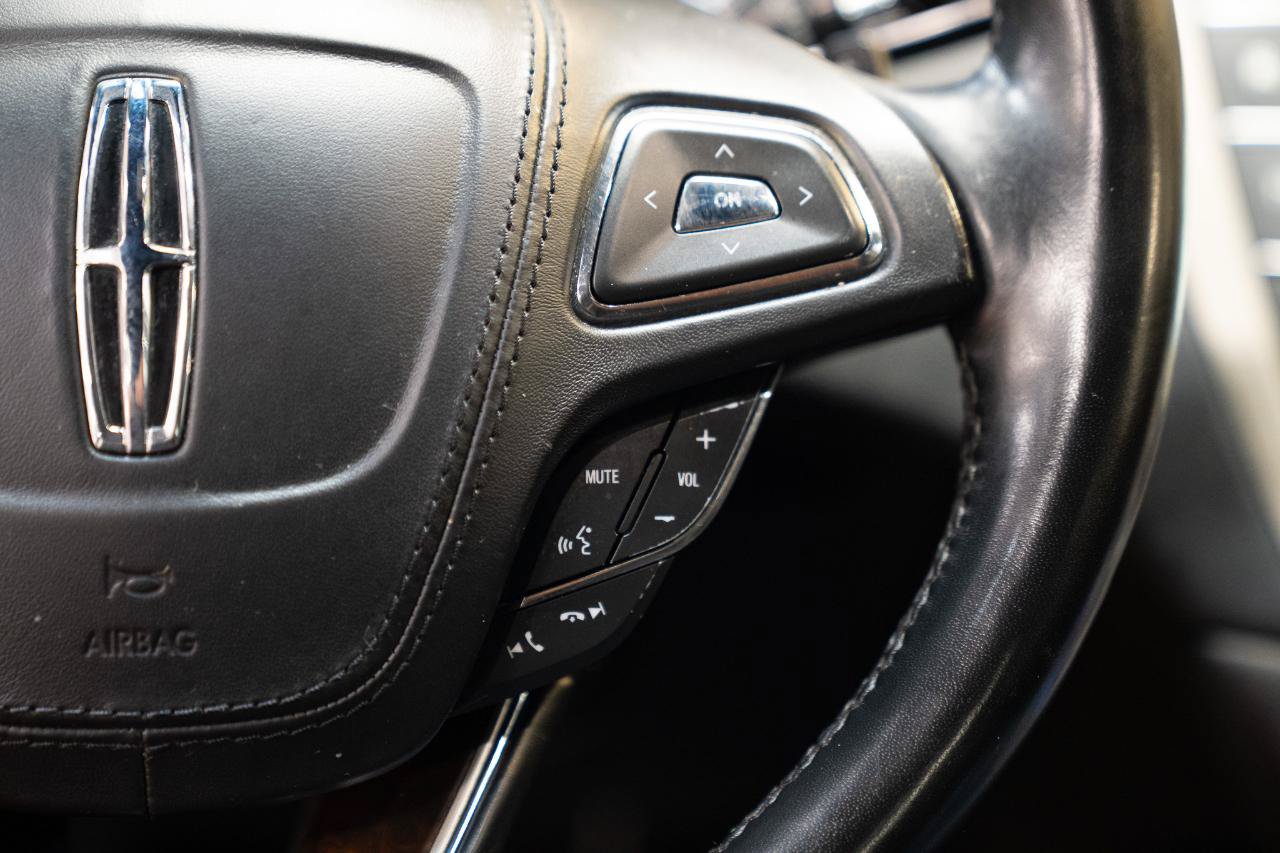 Used 2018 Lincoln MKZ Select w/ Select Plus Package FWD image 34