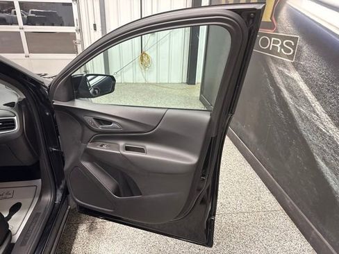 Used 2024 Chevrolet Equinox LT AWD/4WD image 24