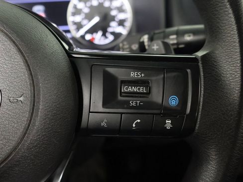 Used 2023 Nissan Rogue SV AWD/4WD image 37