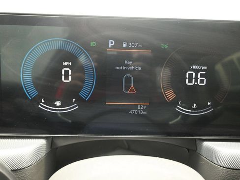 Used 2025 Hyundai Sonata SEL FWD image 6