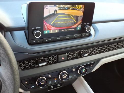 Certified 2024 Honda Accord EX image 21