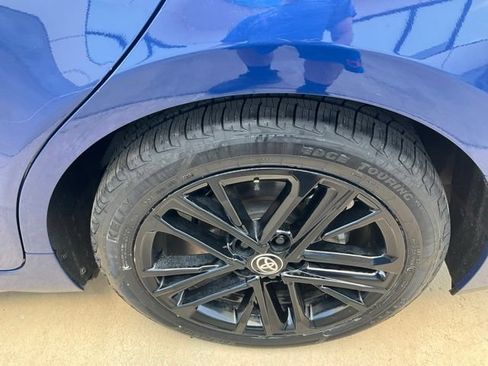 Used 2025 Toyota Camry SE FWD image 26
