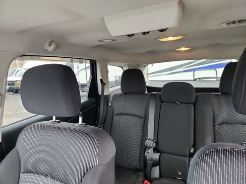 Used 2014 Dodge Journey SXT w/ Flexible Seating Group image 9