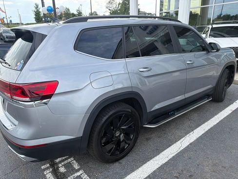 Used 2024 Volkswagen Atlas SE FWD image 5