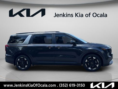 New 2026 Kia Carnival EX FWD image 2