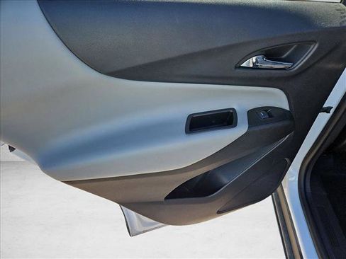 Used 2022 Chevrolet Equinox LT image 12