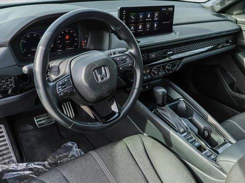 Used 2023 Honda Accord Sport image 10