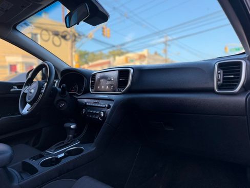 Used 2020 Kia Sportage LX AWD/4WD image 22