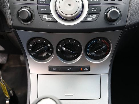 Used 2010 MAZDA MAZDA3 s Sport FWD image 19