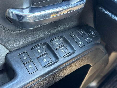 Used 2016 GMC Sierra 2500 4x4 Crew Cab w/ Sierra Convenience Package image 20