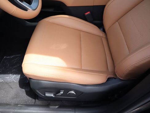 New 2026 Hyundai Santa Fe Limited FWD image 11