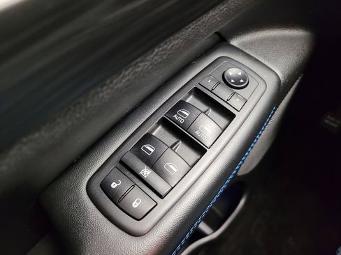 Used 2019 Jeep Grand Cherokee Laredo image 27