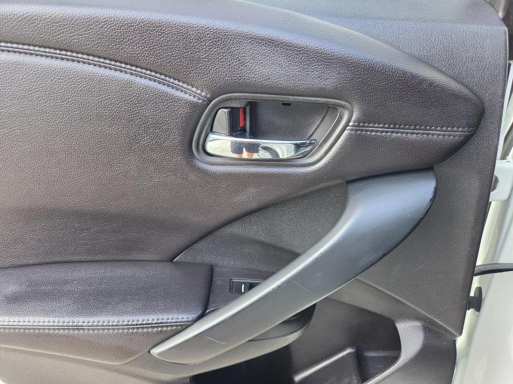 Used 2017 Acura RDX w/ Technology Package FWD image 25